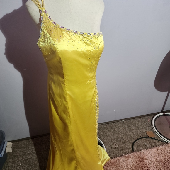 Karishma Yellow embellished maxi sleeveless dress size 12 - Picture 1 of 10